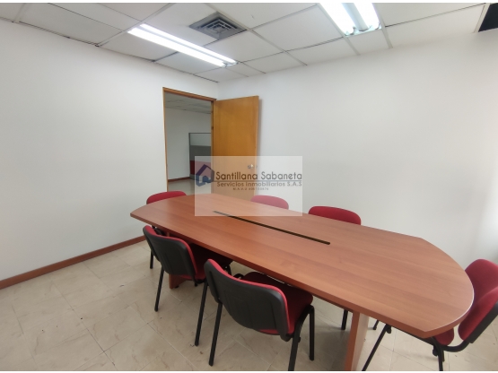 Venta de Oficina Poblado P8 C73292 — foto 3