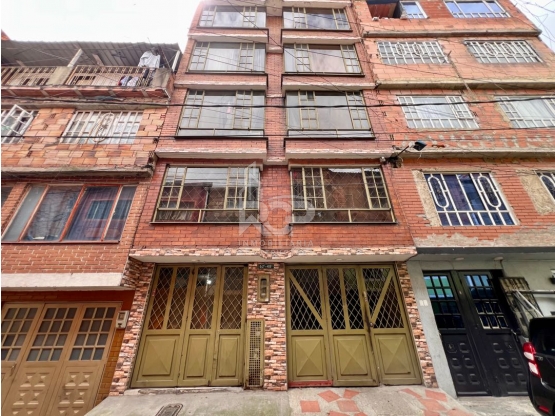Casa de 16 alcobas en venta en Tunjuelito, Bogotá, 420 m² · foto 9 de 9