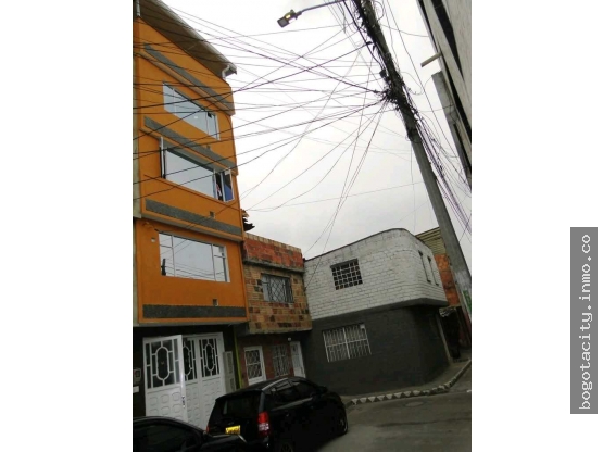 Casa de 8 alcobas en venta en Bogotá, 180 m² · foto 14 de 14