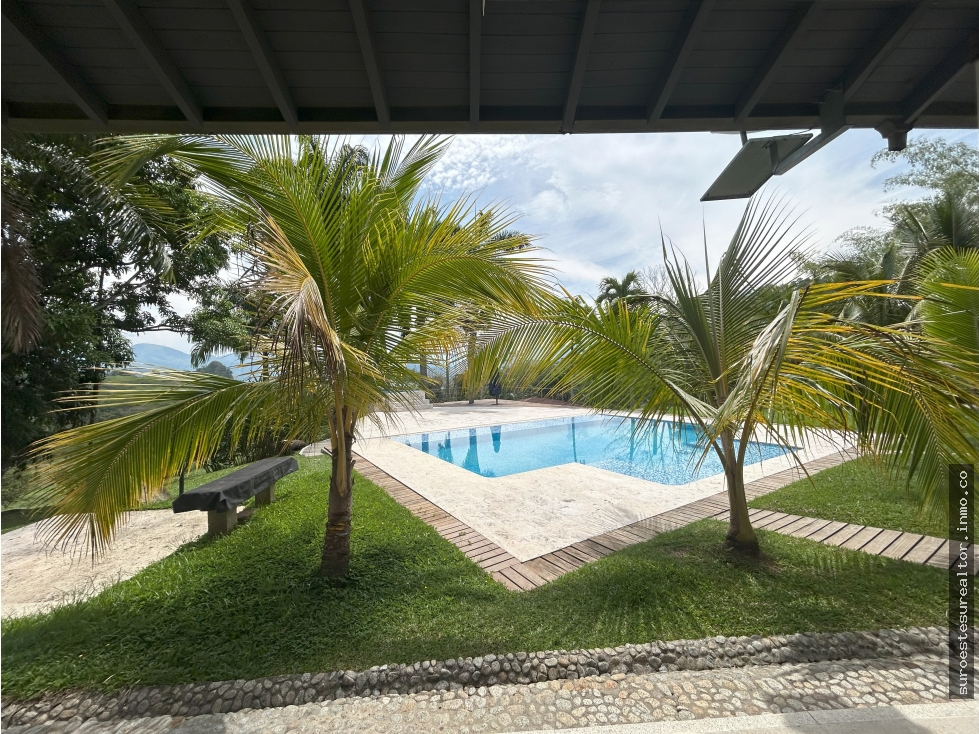 VENTA DE FINCA EN VENECIA SUROESTE ANTIOQUEÑO