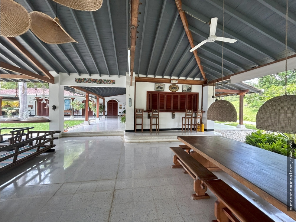 VENTA DE FINCA EN VENECIA SUROESTE ANTIOQUEÑO