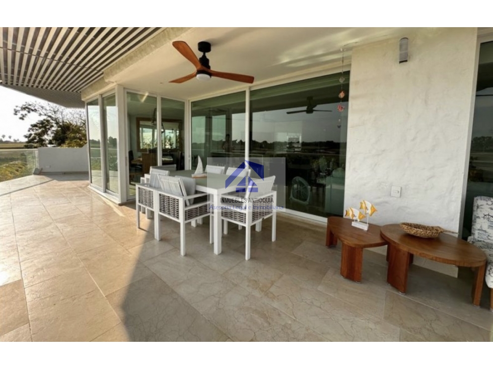 Apartamento en condominio exclusivo con terraza y jacuzzi foto 10