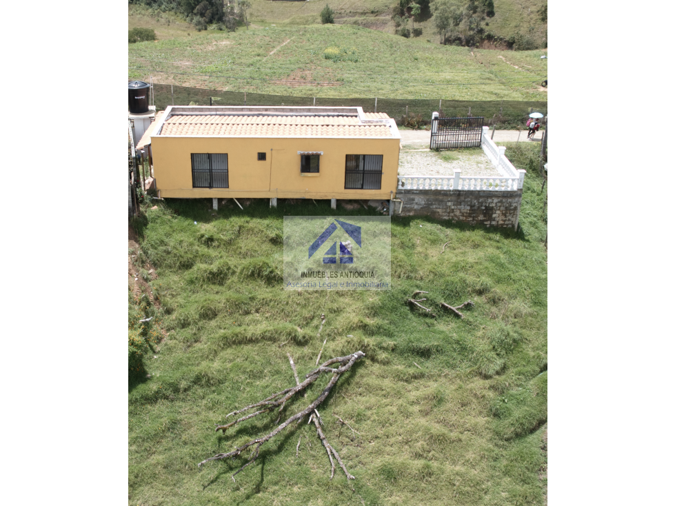 Casa tradicional con lote parqueadero circuito de cámara oportunidad