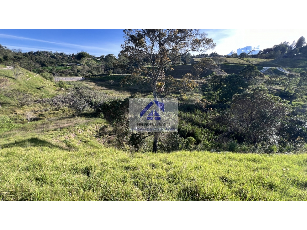 Lote en parcelación a 7 minutos del Aeropuerto vista panorámica foto 20