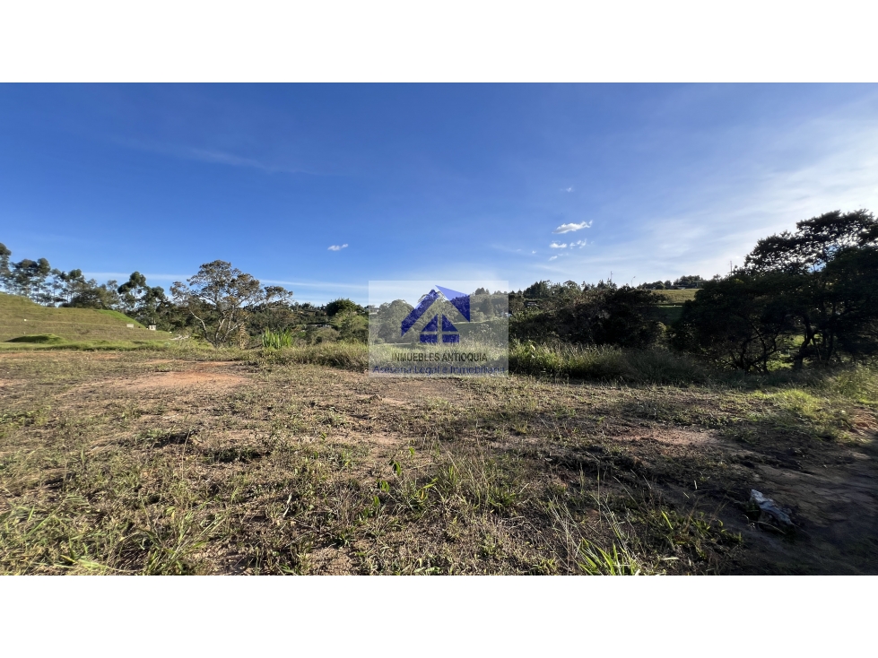 Lote en parcelación a 7 minutos del Aeropuerto vista panorámica foto 22