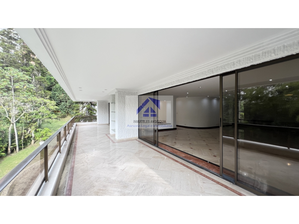 Apartamento El Poblado El Campestre Arrendamiento Piscina Balcon