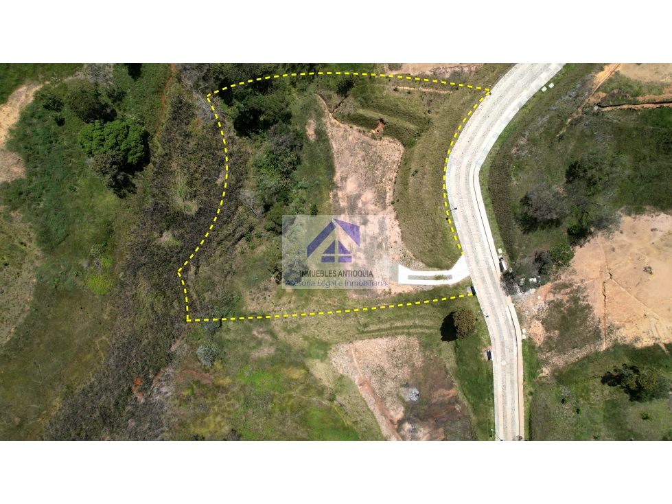 Lote en parcelación a 7 minutos del Aeropuerto vista panorámica foto 27
