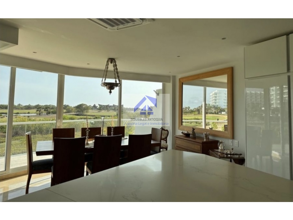 Apartamento en condominio exclusivo con terraza y jacuzzi foto 3