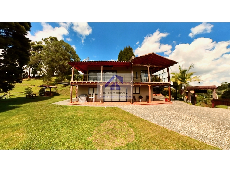 Casa campestre con jacuzzi y caballerizas Rionegro aeropuerto
