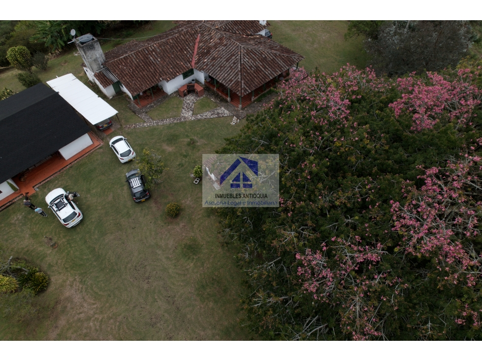 Lote Llanogrande desarrollo hotelero comercial hospital aeropuerto