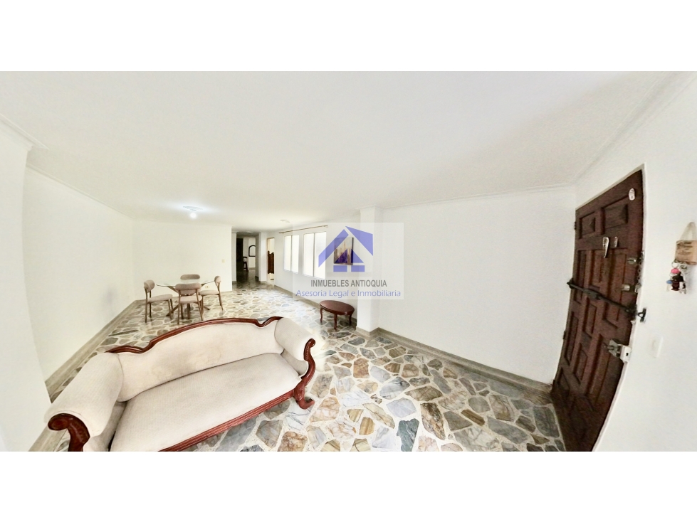 Apartamento 2do Parque de Laureles para remodelar espacioso