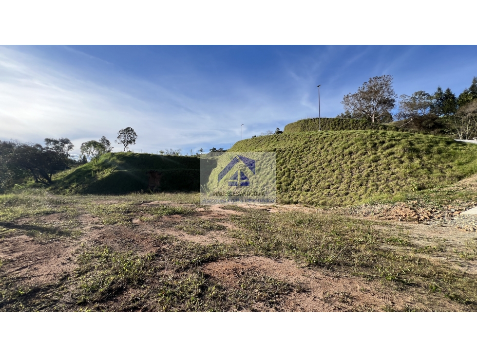 Lote en parcelación a 7 minutos del Aeropuerto vista panorámica foto 16