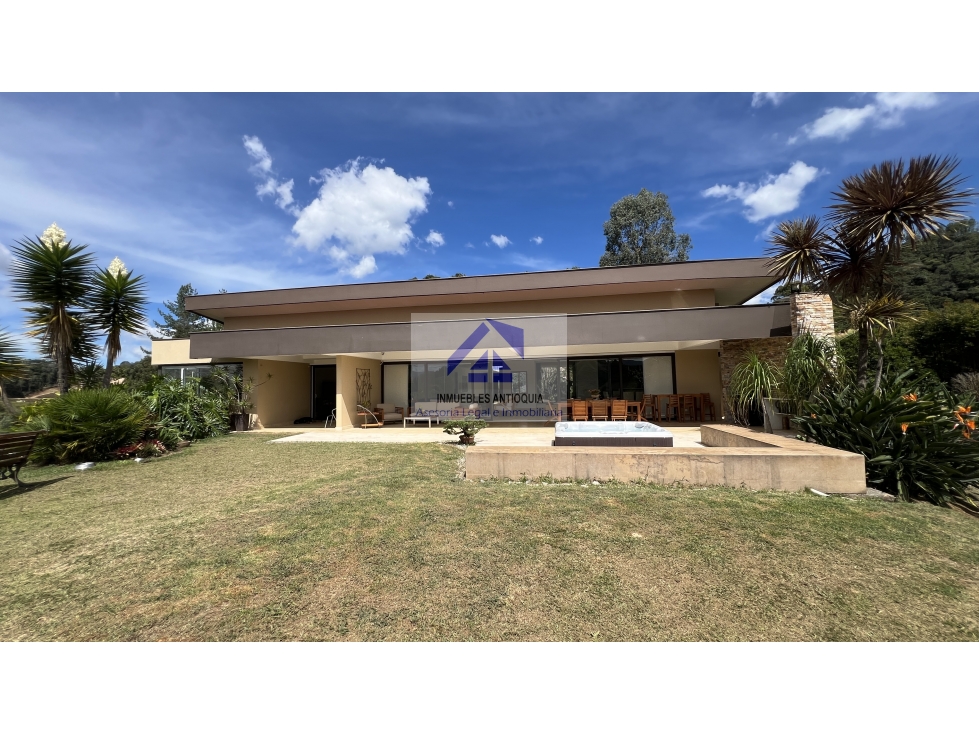 Casa campestre en venta el Retiro acabados jacuzzi vista panoramica