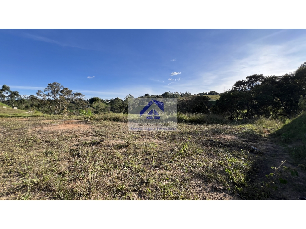 Lote en parcelación a 7 minutos del Aeropuerto vista panorámica foto 17