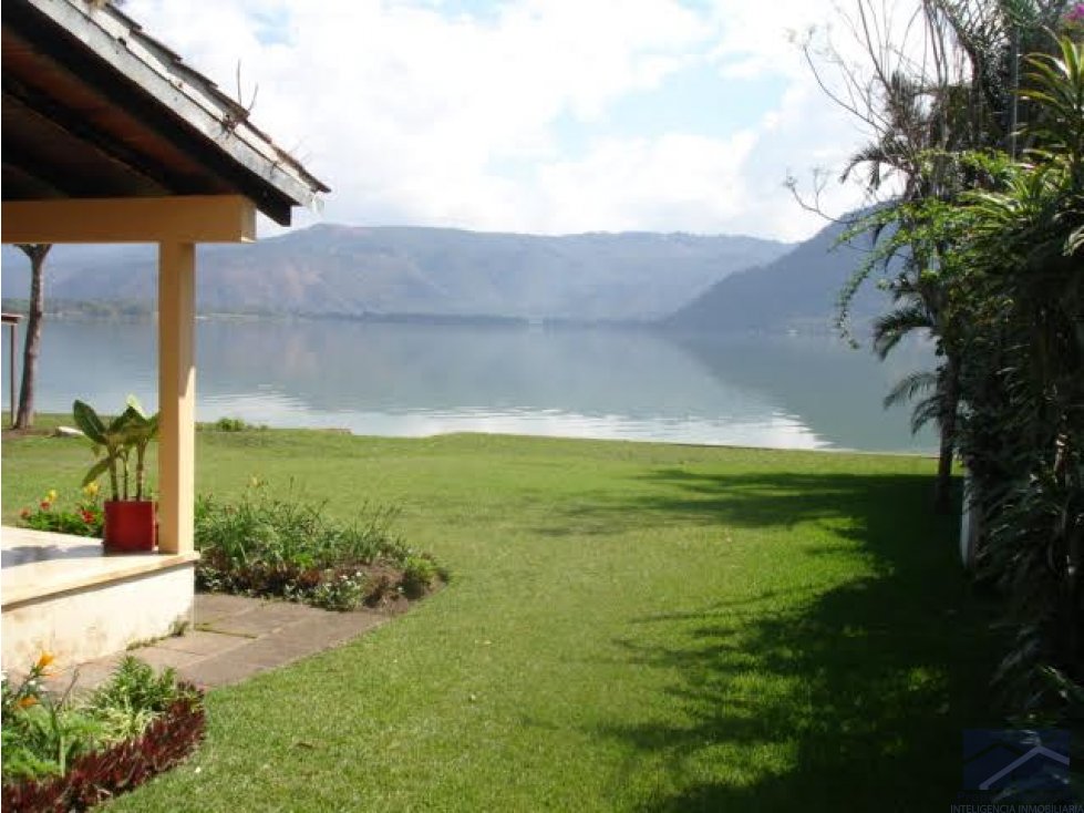 "Chalet En Lago De Amatitlán/I"