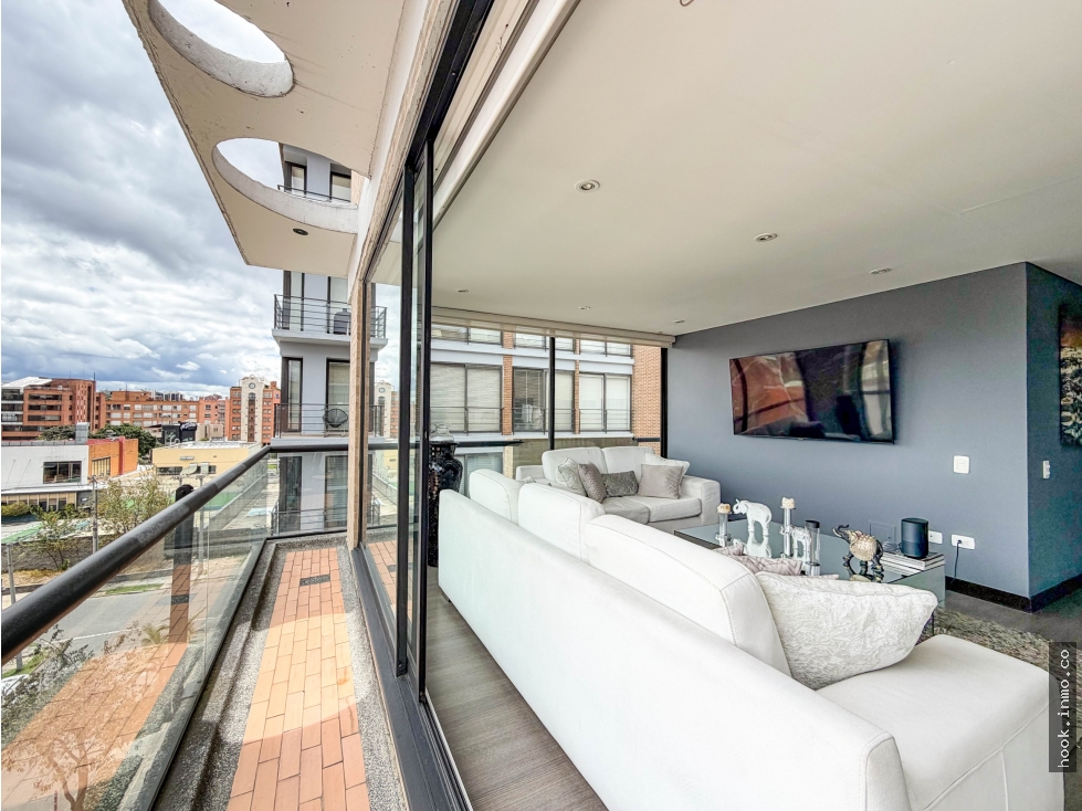 Venta PH con terraza en San Patricio