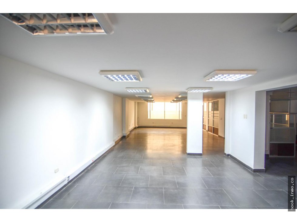 Se arrienda casa en La Castellana para uso comercial (Oficinas)