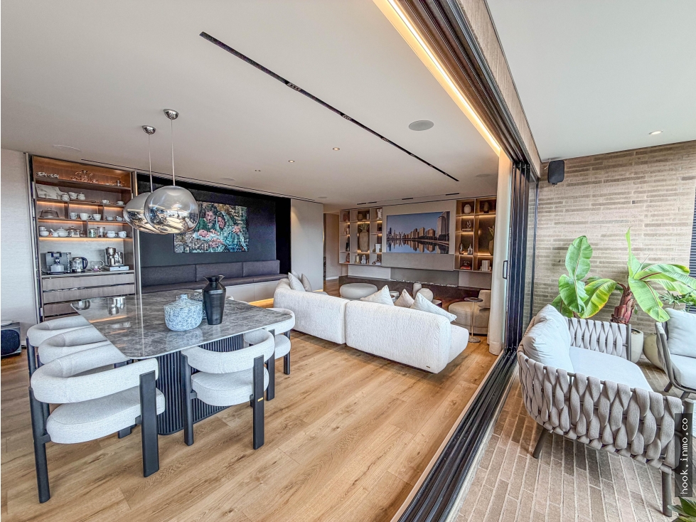 Venta PH Chicó Navarra con terraza