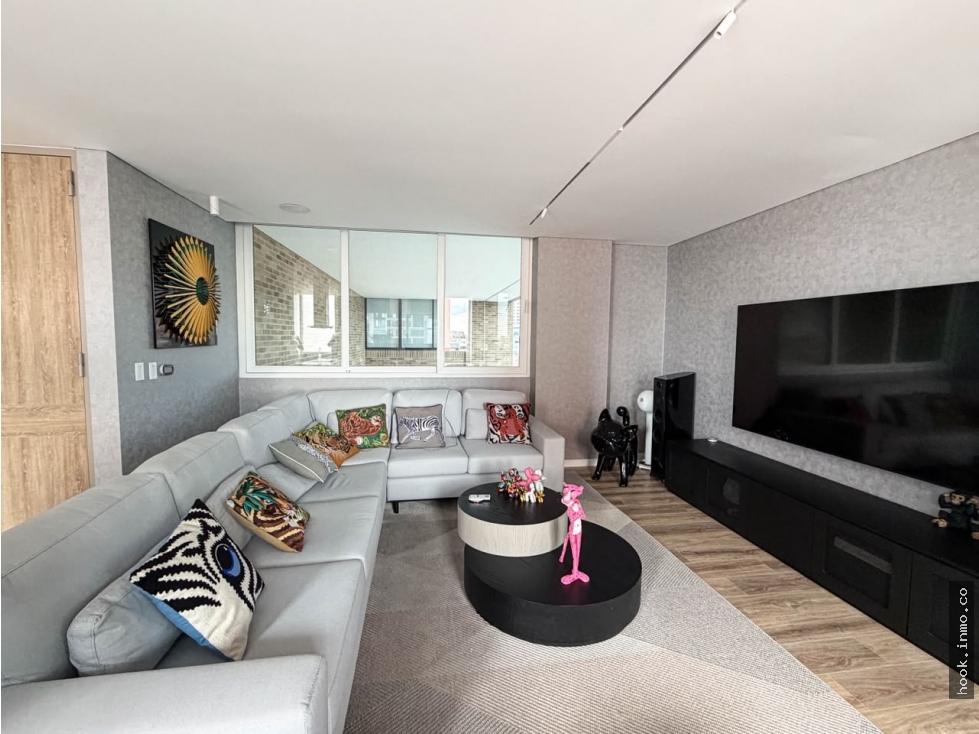 Arriendo apto esquinero 127 m² Santa Bárbara Oriental