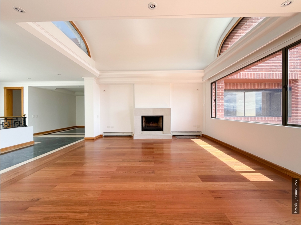 Penthouse para venta y arriendo en bosque medina