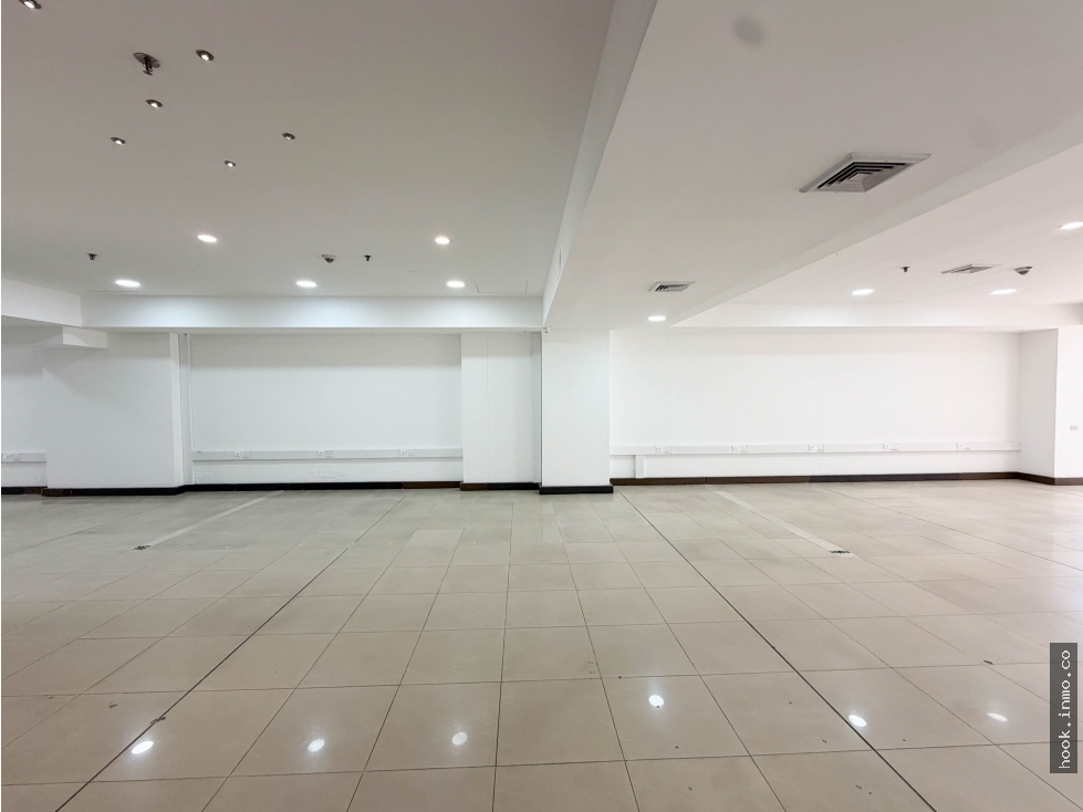 Oficina para arriendo en chico world trade center