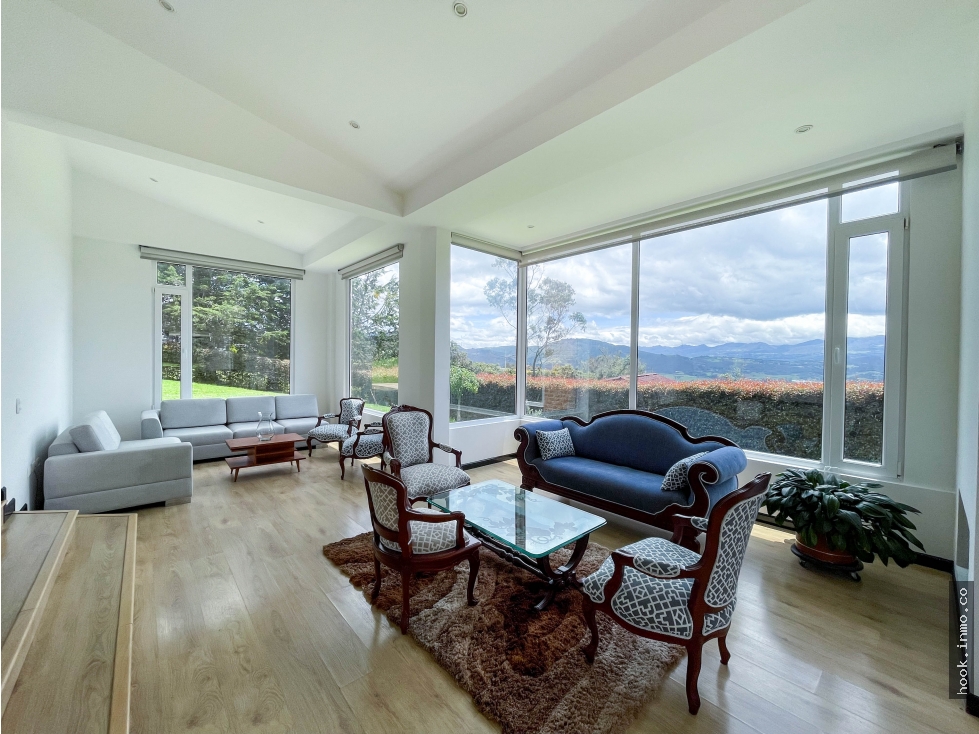 Venta de casa en Aposentos de Yerbabuena