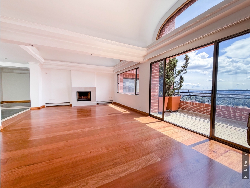 Penthouse para venta y arriendo en bosque medina
