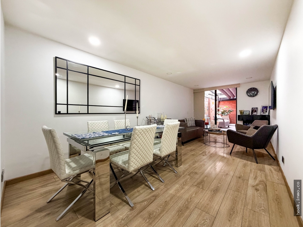 Vendo/arriendo apto con terraza privada y remodelado en Chicó Navarra