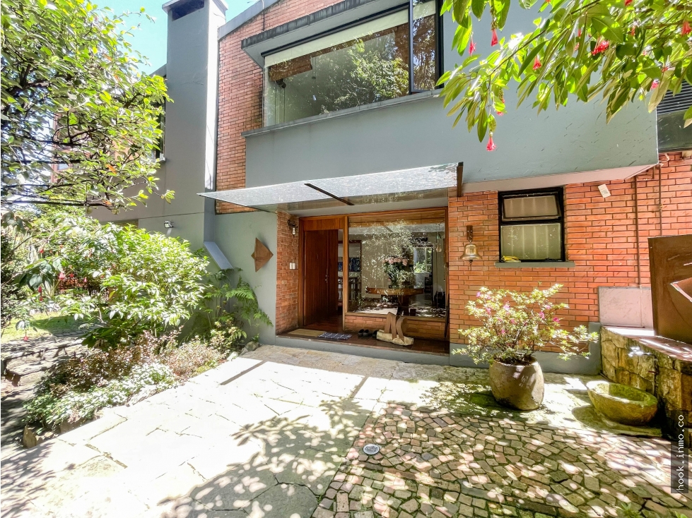VENTA | Casa en El Refugio con enorme jardín