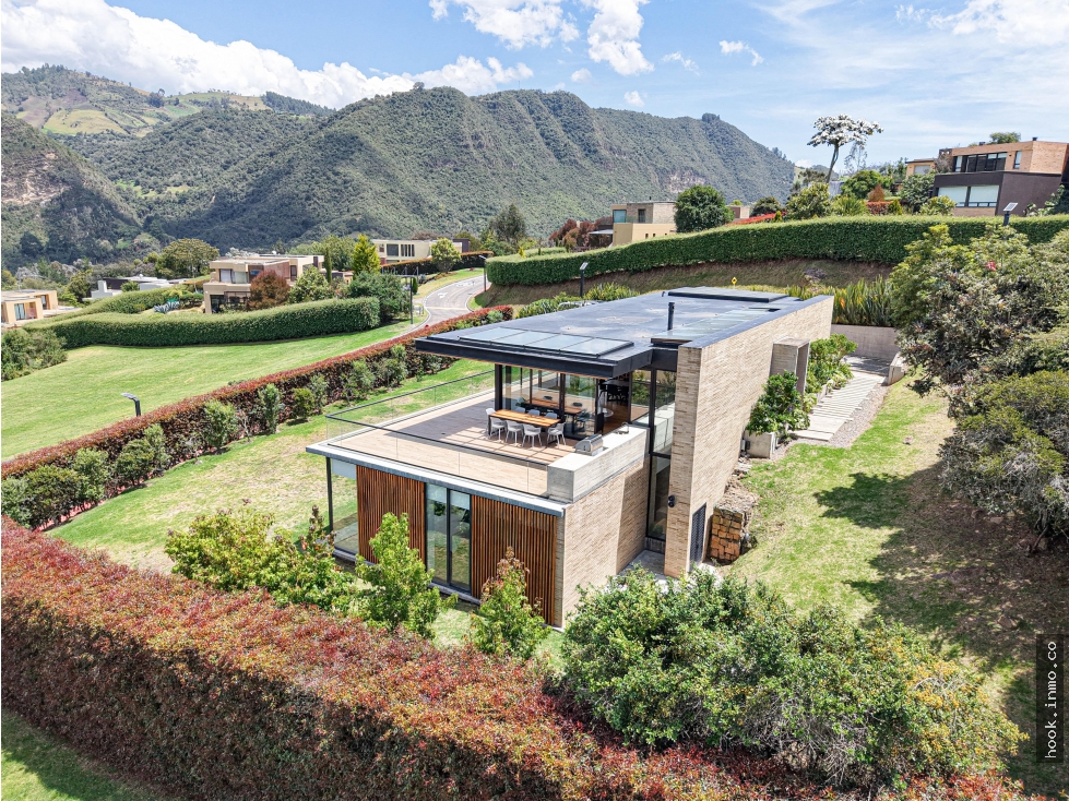 Venta casa diseño Axxis en La calera