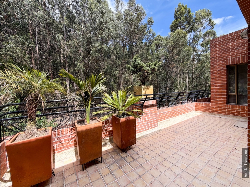 Penthouse para venta y arriendo en bosque medina