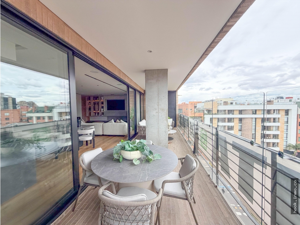Venta PH Chicó Navarra con terraza