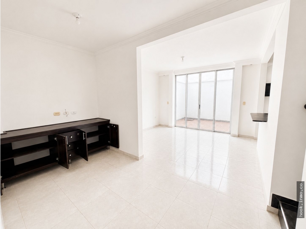 Venta Casa Bosque de rosa blanca en Villavicencio