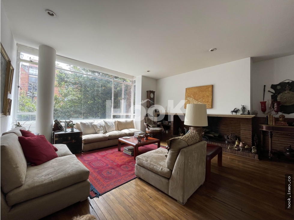 Venta o arriendo de casa de conservación en Quinta Camacho