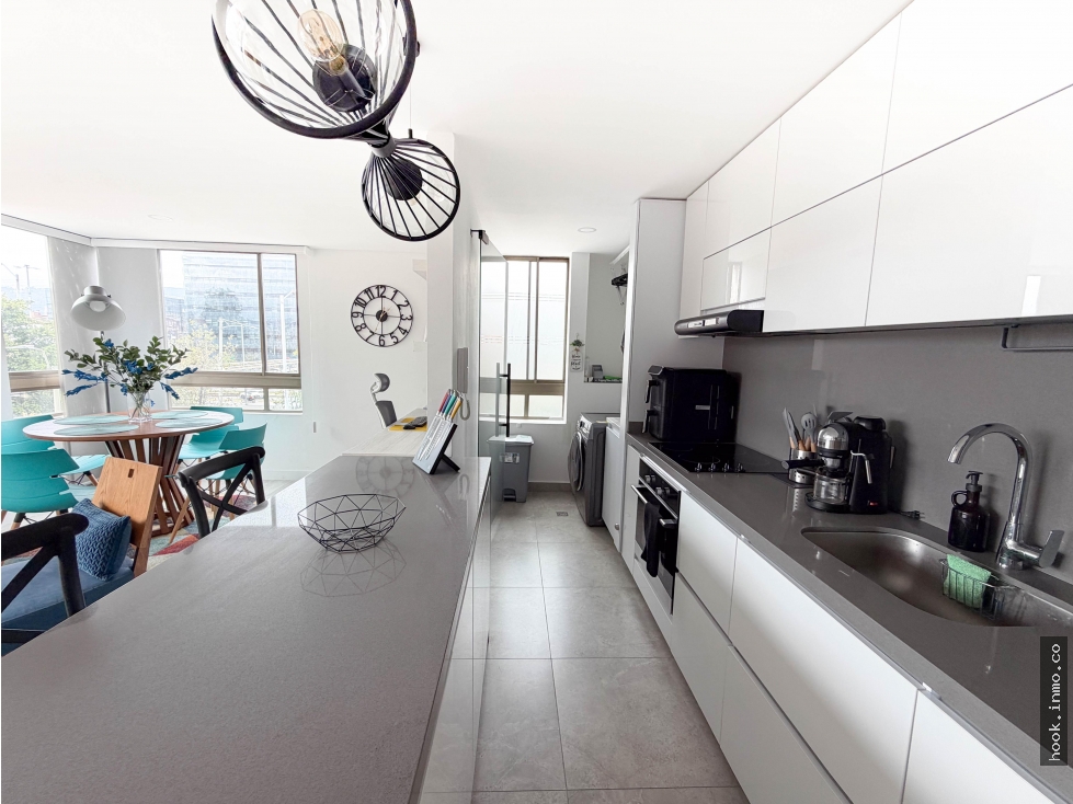 APARTAMENTO EXTERIOR EN ALHAMBRA