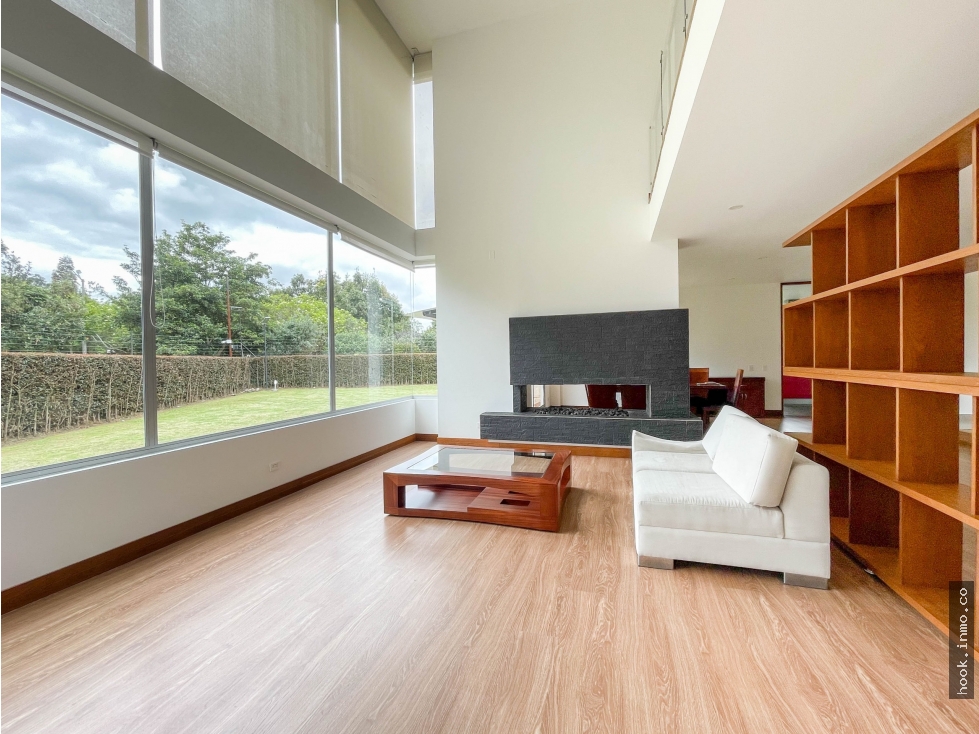 Espectacular casa campestre para venta en guaymaral