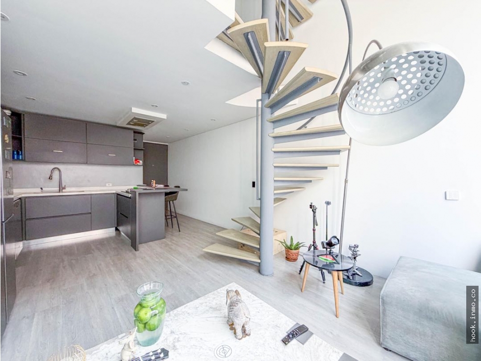 Triplex con terraza para venta en chico norte