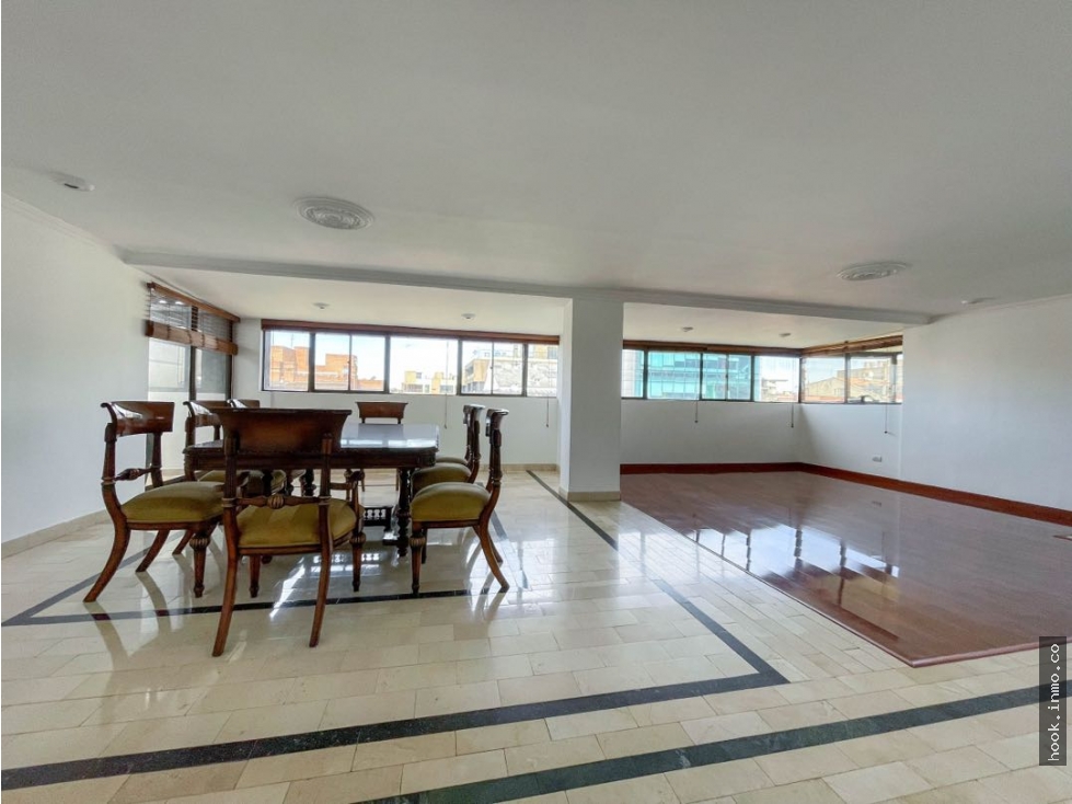Se vende apartamento para remodelar en Santa Paula