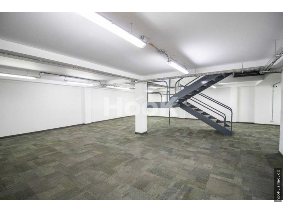 Se vende casa para uso comercial en el Parkway