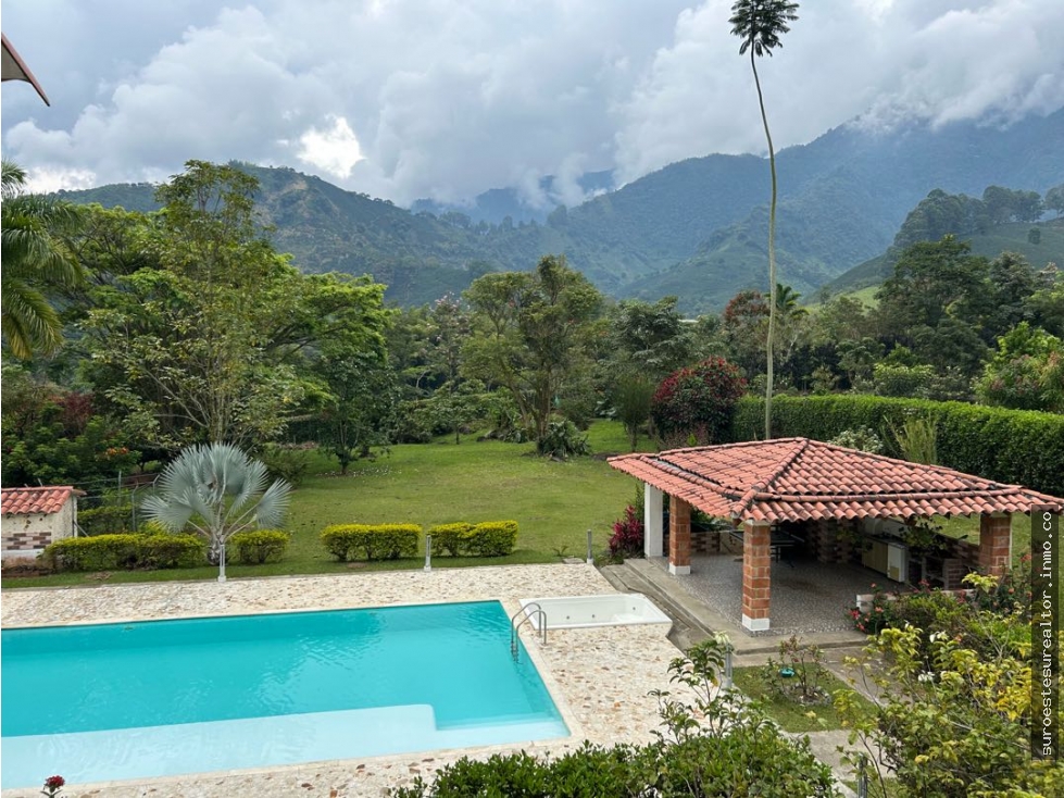 VENTA DE FINCA EN CIUDAD BOLIVAR SUROESTE ANTIOQUEÑO