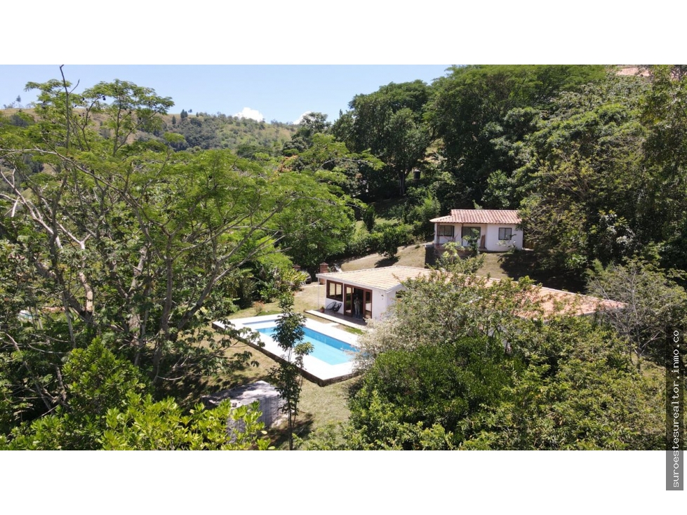 VENTA DE FINCA EN CIUDAD BOLIVAR SUROESTE DE ANTIOQUIA