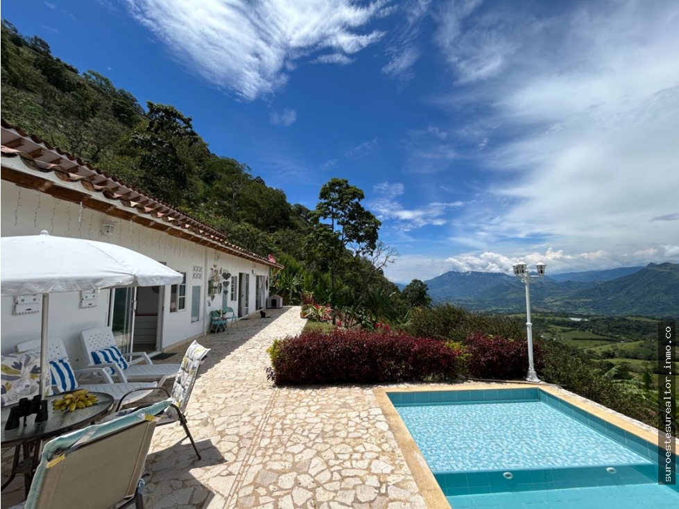 VENTA DE FINCA EN TARSO SUROESTE ANTIOQUEÑO