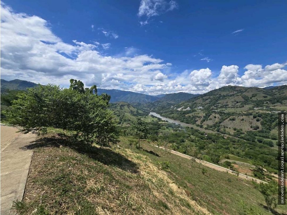 Venta de lote en Bolombolo Suroeste de Antioquia