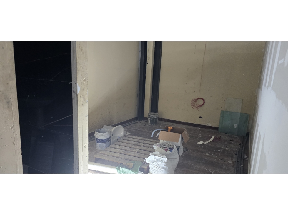 Se Alquila Local Comercial de 115M2 en Albrook Mall, area Exterior — foto 2