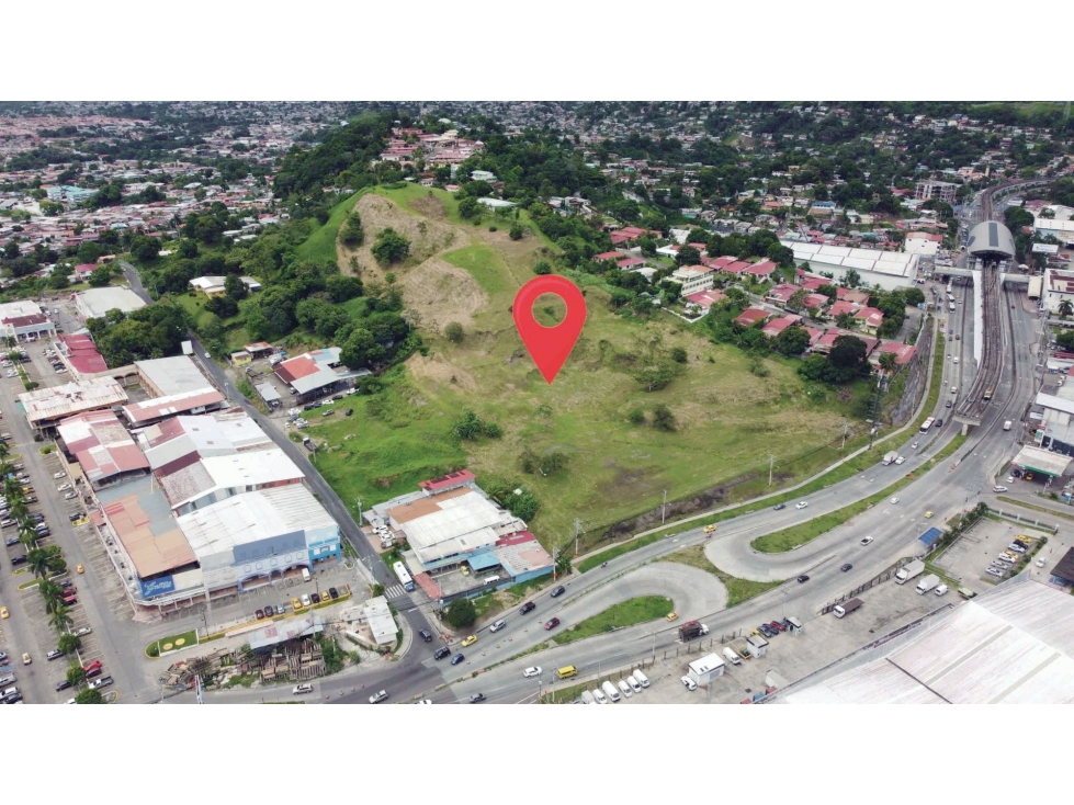 Venta de Terreno de 5 Hectáreas en Milla 8, Las Cumbres