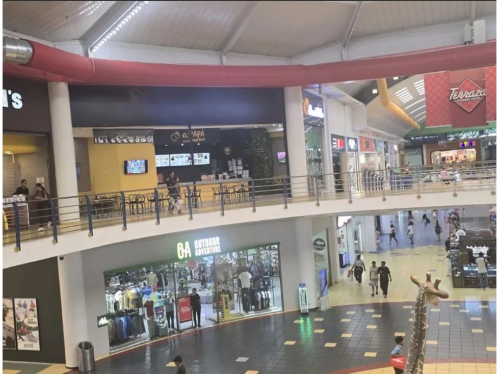 Alquiler Local de 110M2 en Albrook Mall, planta alta pasillo la Jirafa