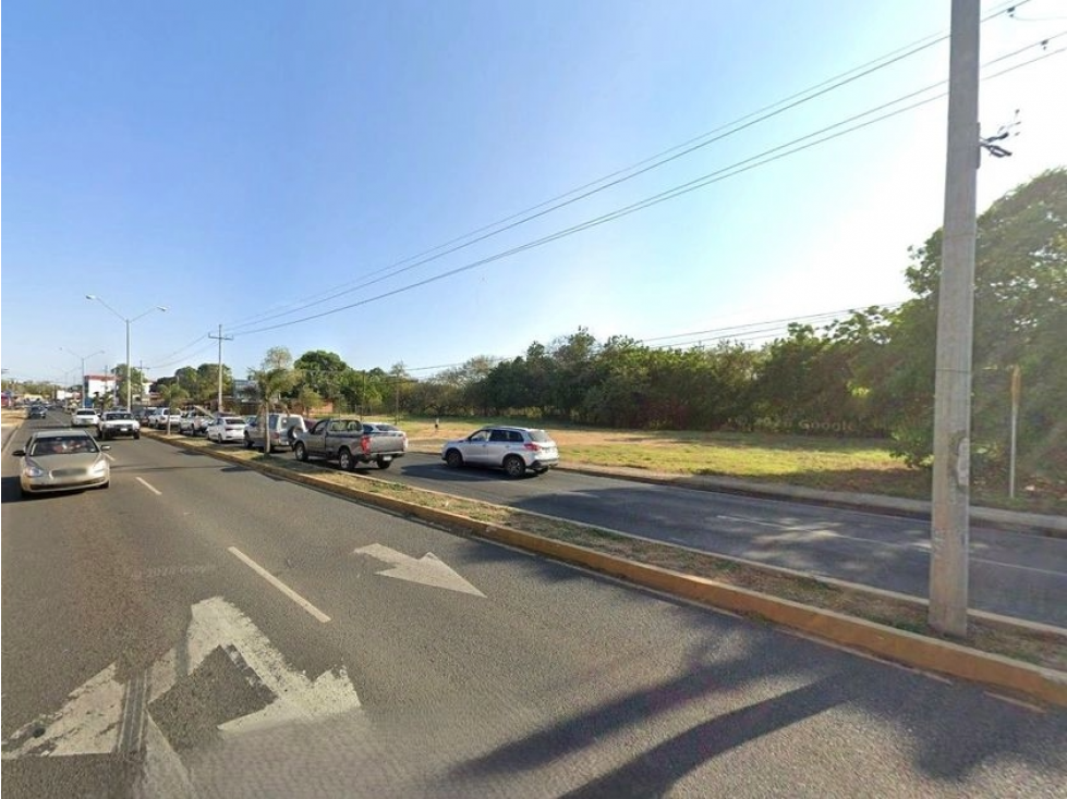 Se Alquila Terreno de 2000M2 en La Villa de los Santos - 1