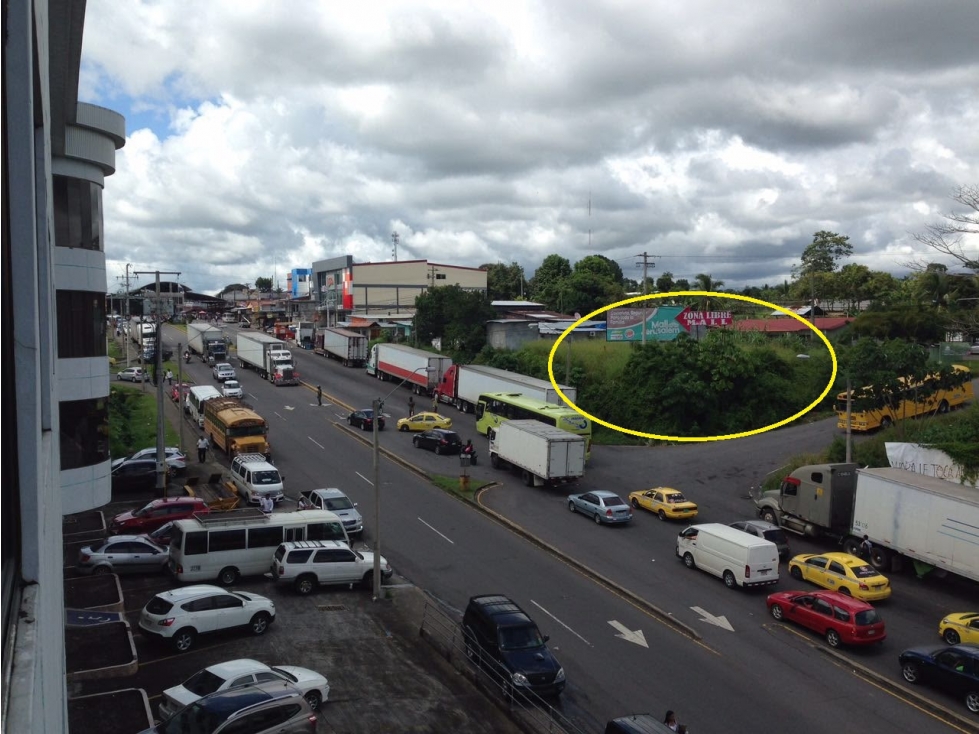 Se Vende Terreno Comercial de 765M2 a pasos del Paso de la Frontera - 1
