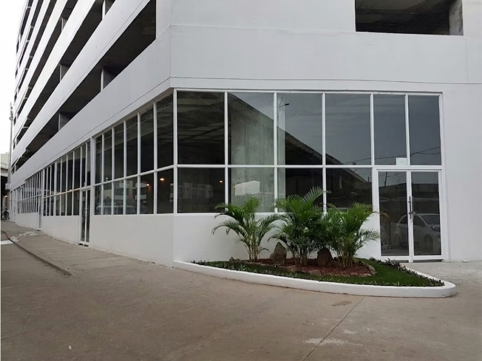 Se Alquila Local Comercial en Planta Baja de P.H. Bay View, 5 de mayo - 1