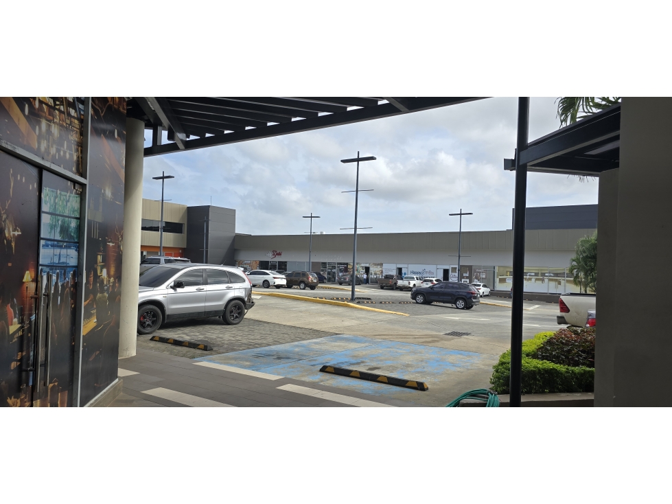 Se Alquilan Locales Comerciales en Plaza Central de Costa Verde — foto 3